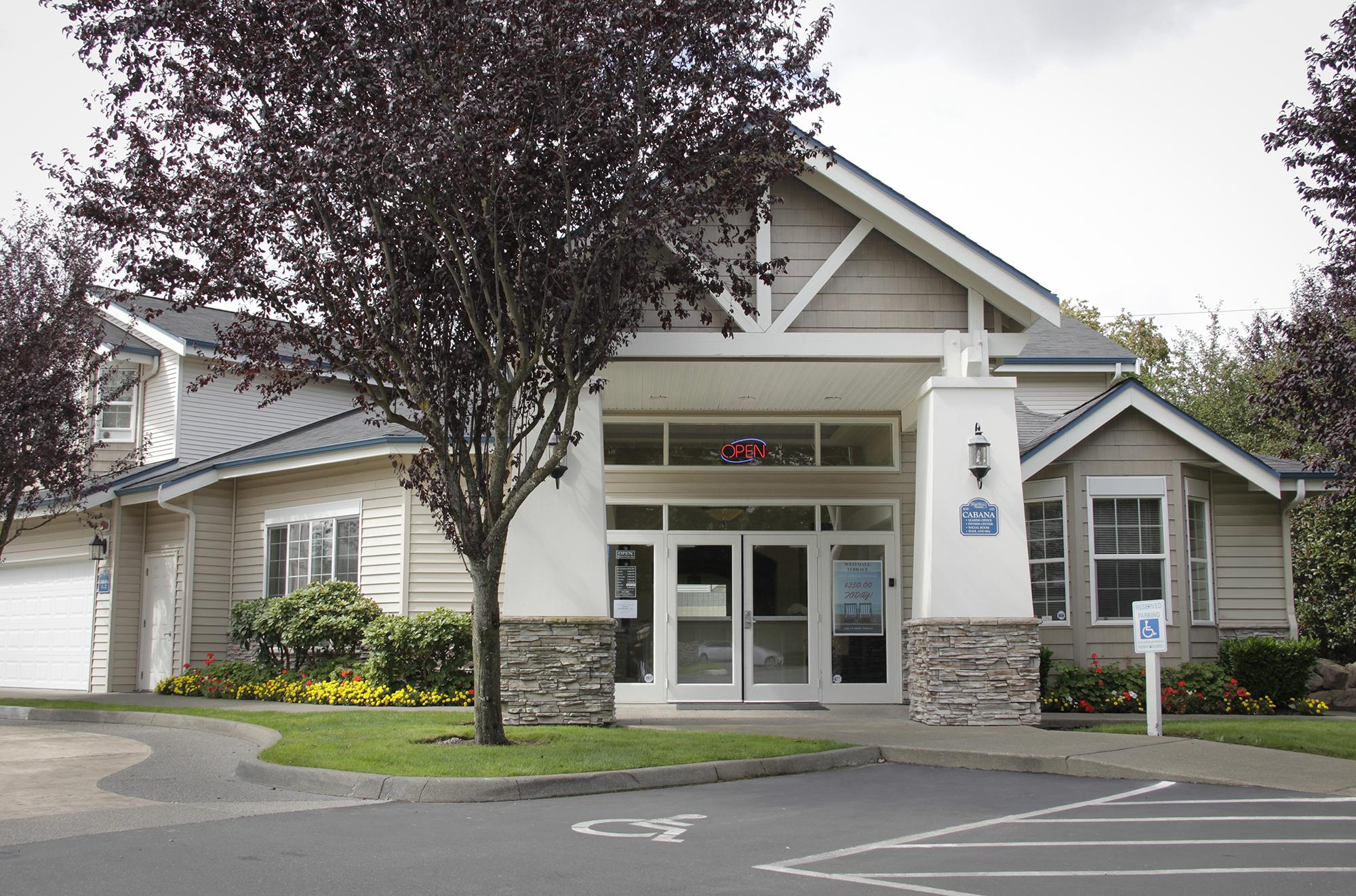 Westmall Terrace Apartments Image 3