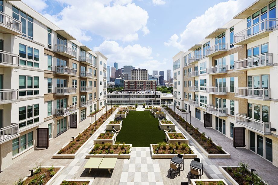 Camden McGowen Station Image 27