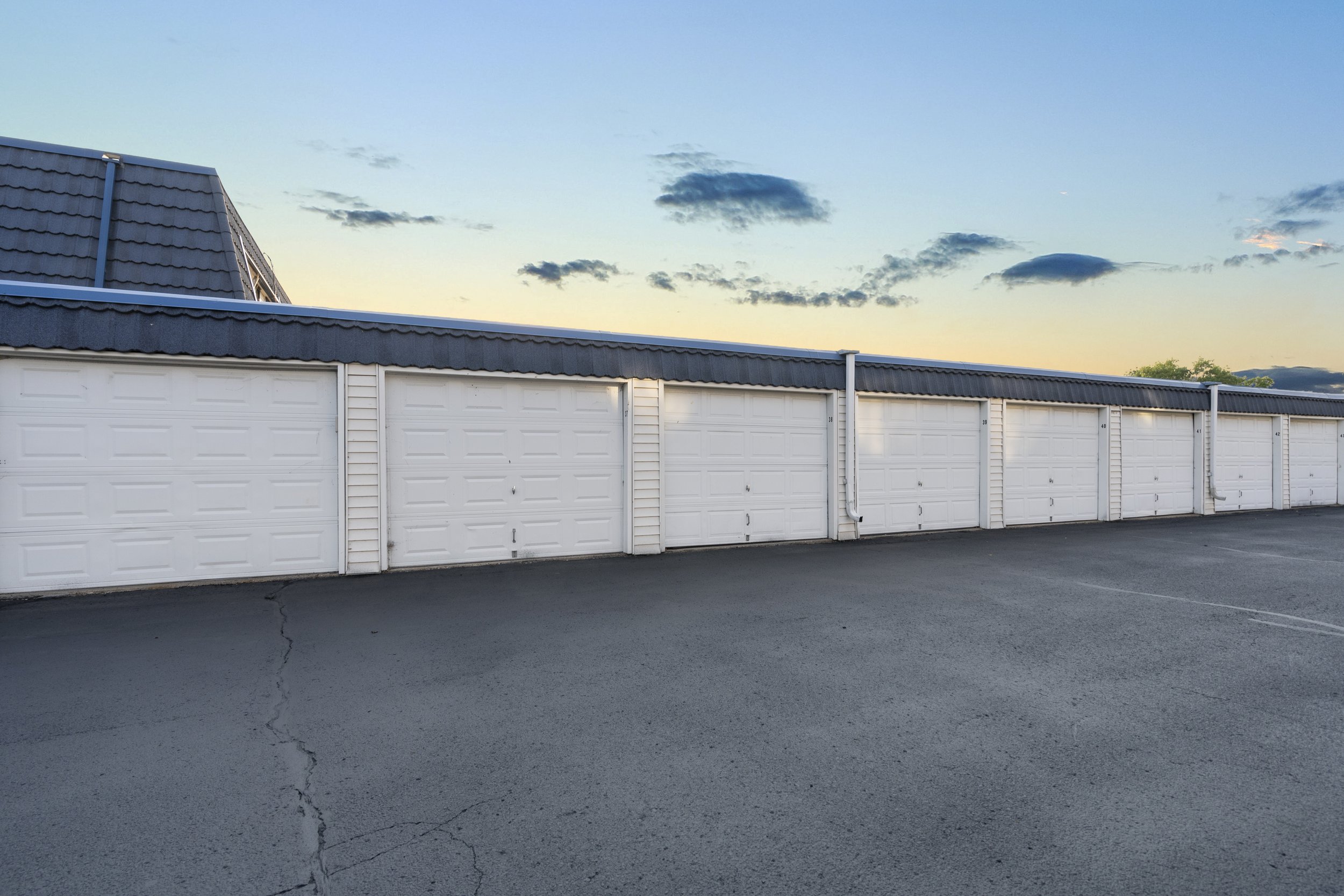 Melrose Gates Image 3