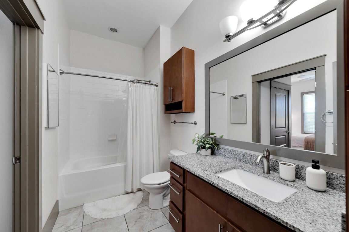 Varela Westshore Apartments Image 46
