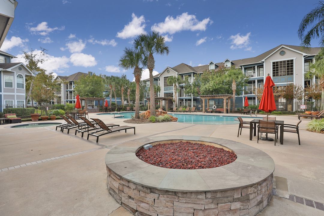 Enclave At Woodbridge Image 1