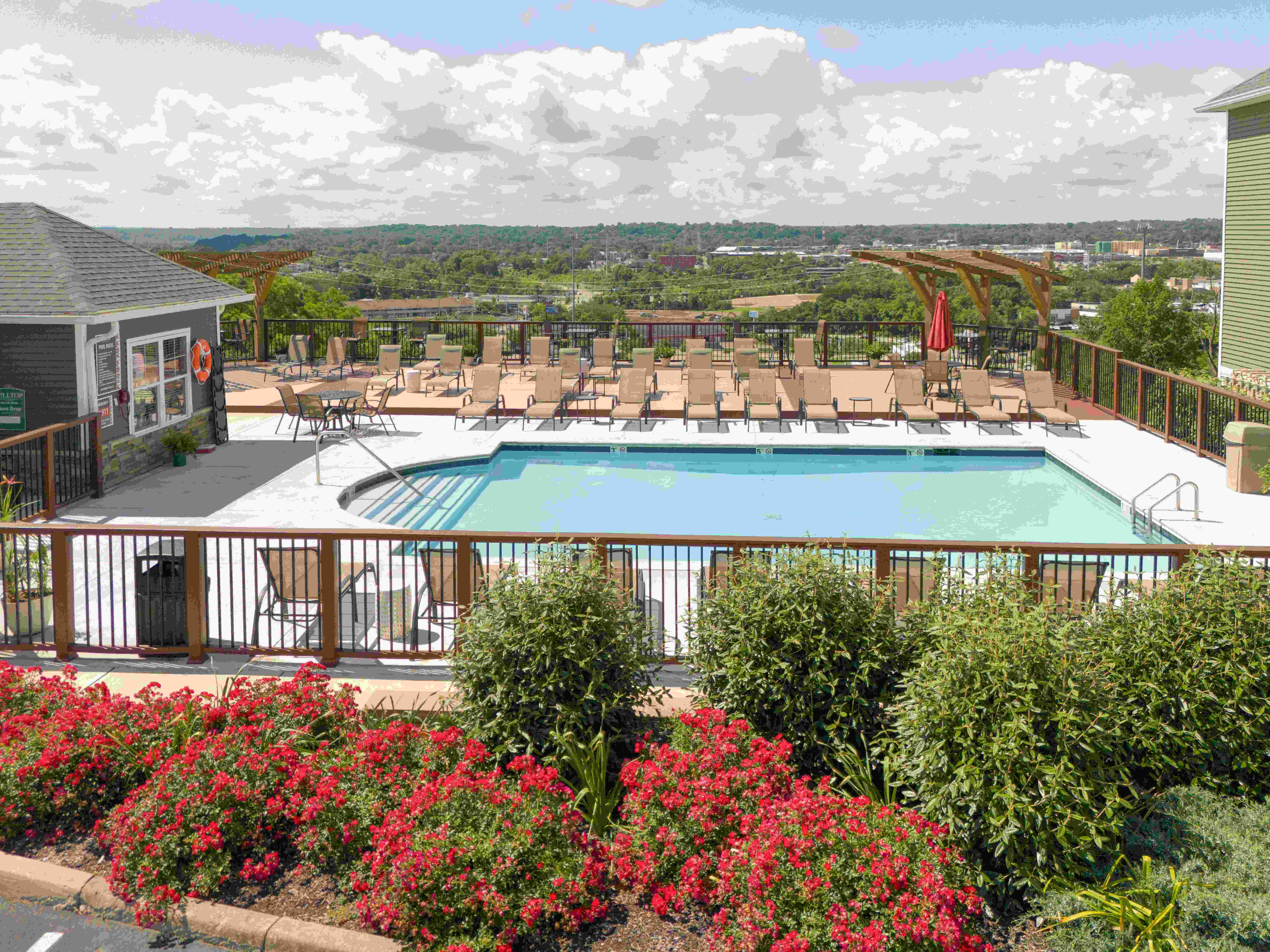 Hilltop Apartments Image 38