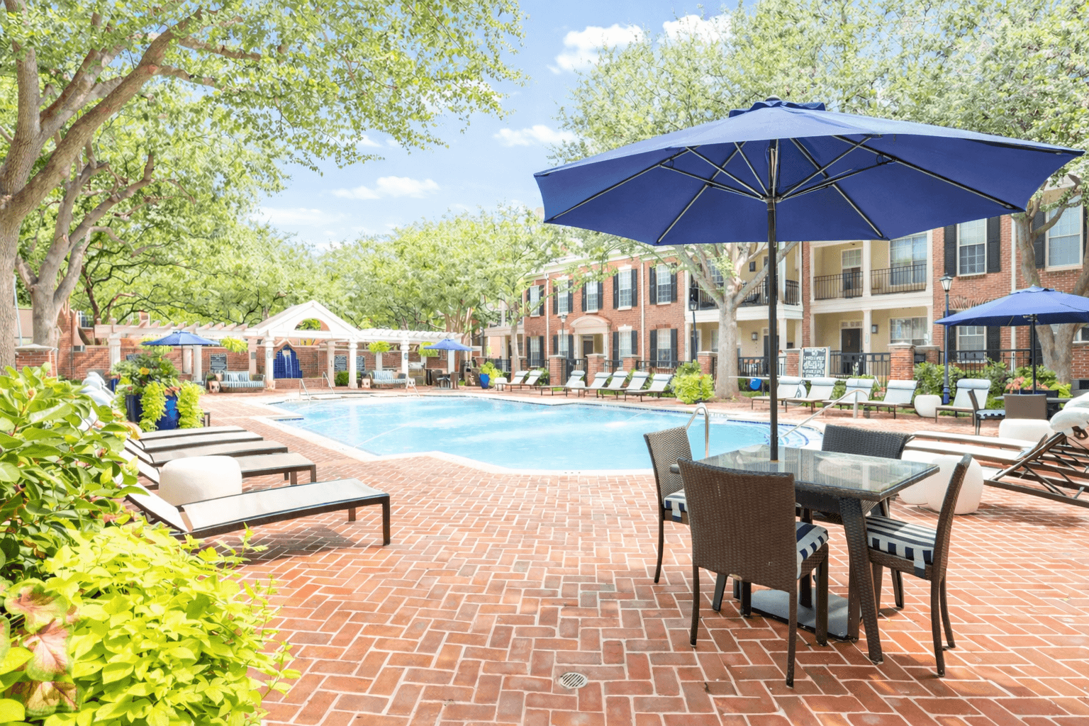 The Caruth Premier Townhome Apartments Image 33
