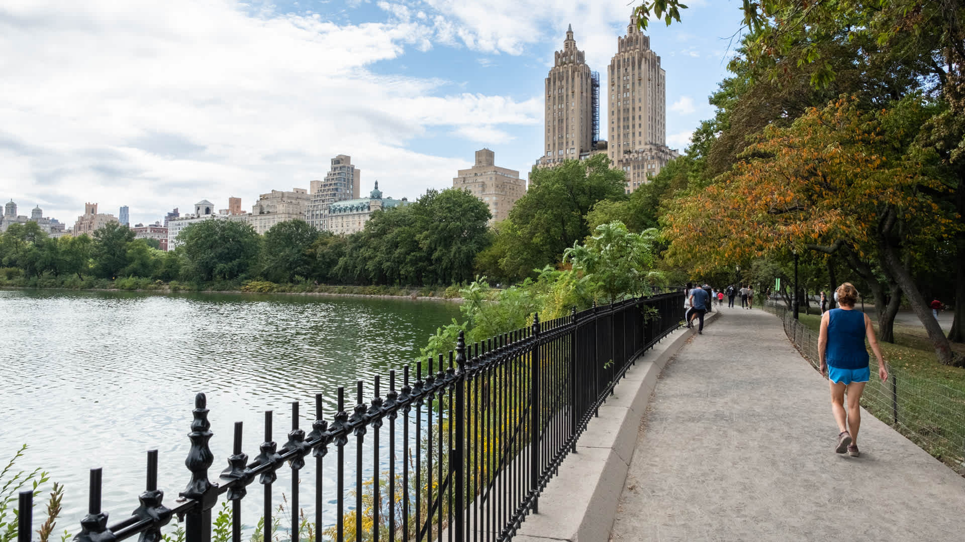 Parc Coliseum Image 37