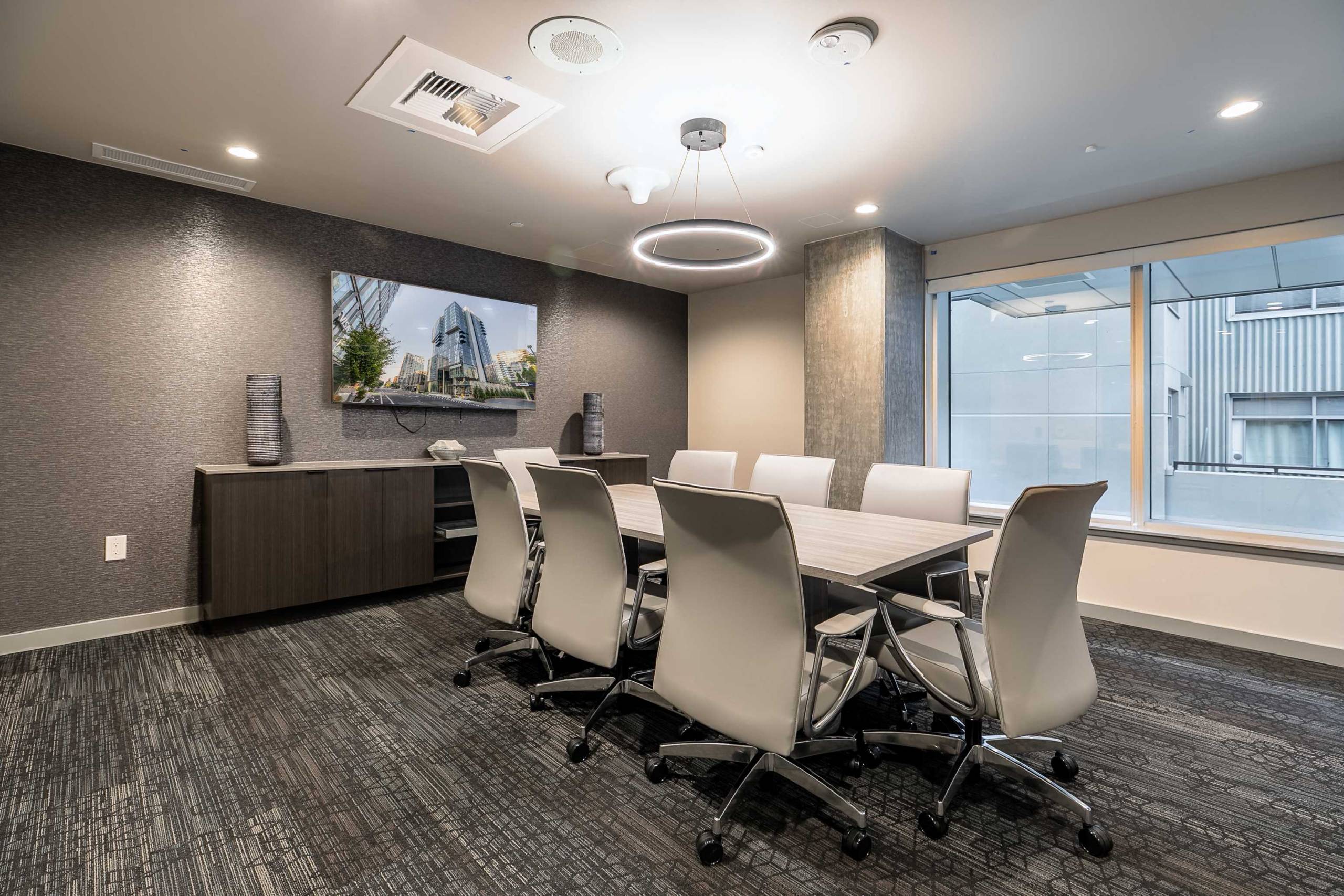 888 Bellevue Image 5