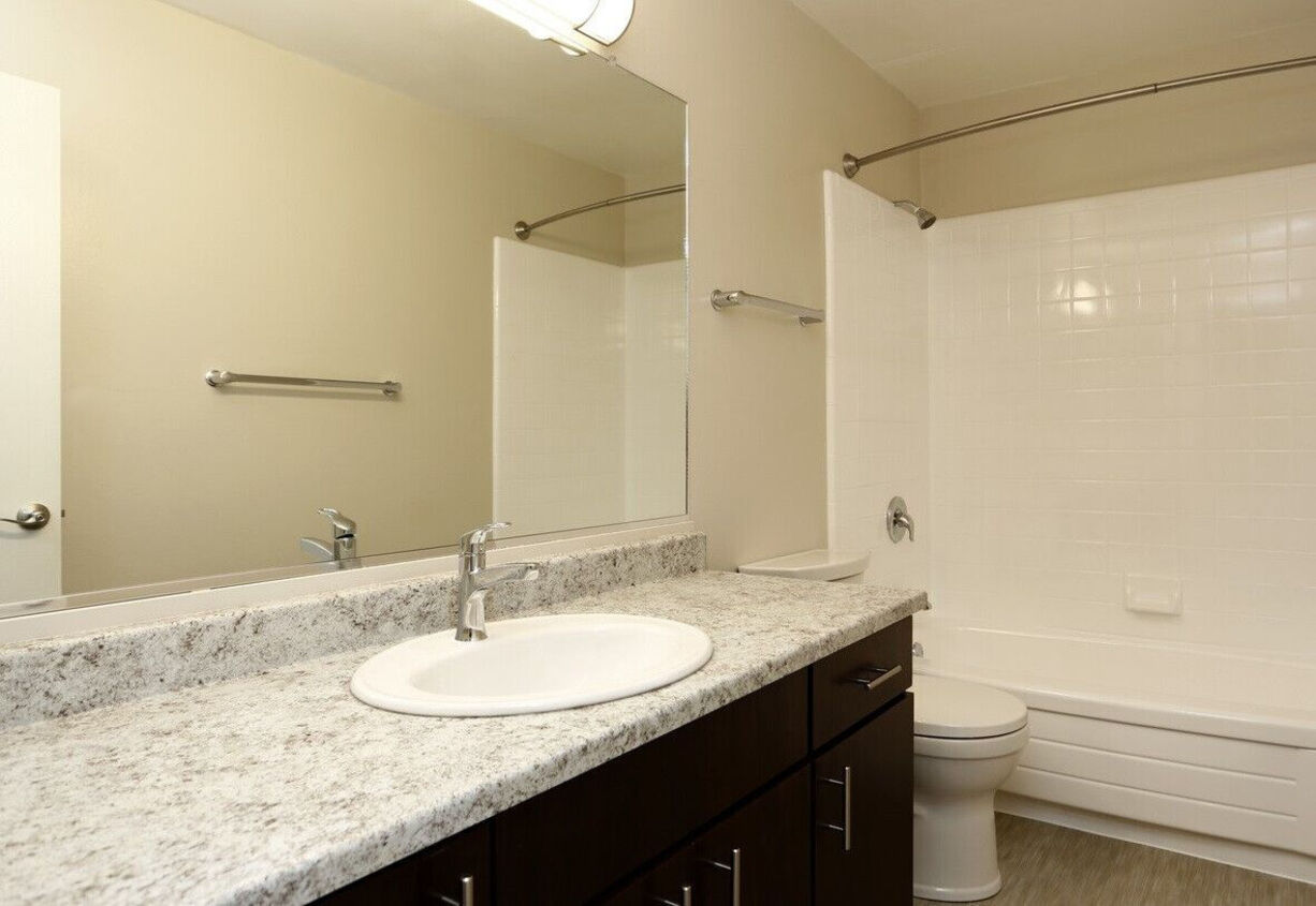 Park Orchard Apartments Image 6