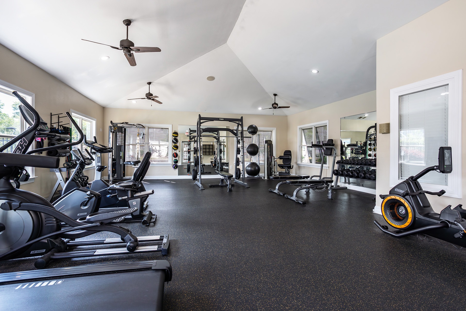 Woodland Trail Apartments Image 14