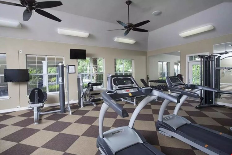 Nelson Pointe Apartment Homes Image 9