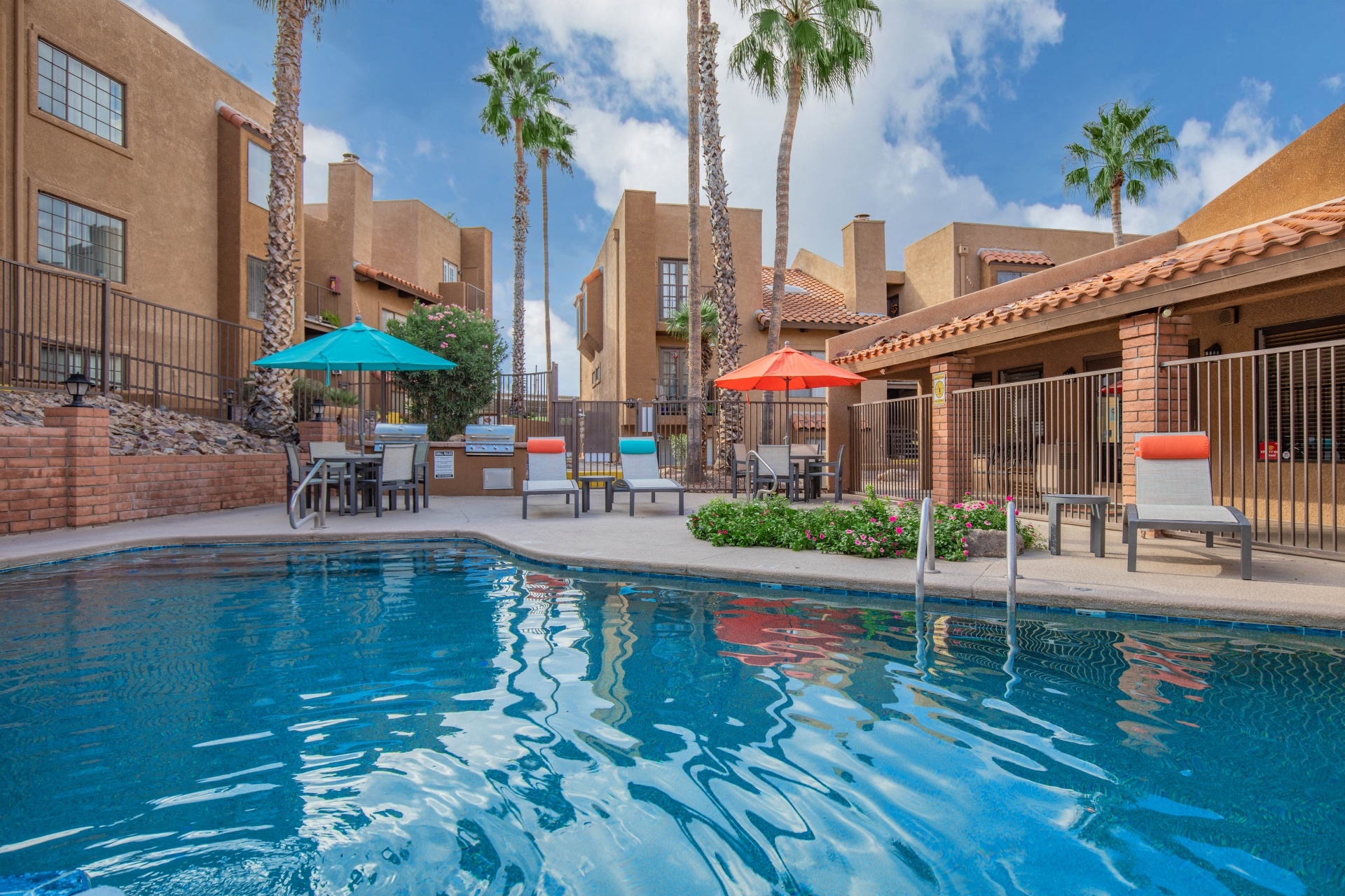 Catalina Crossing Apartments Image 1