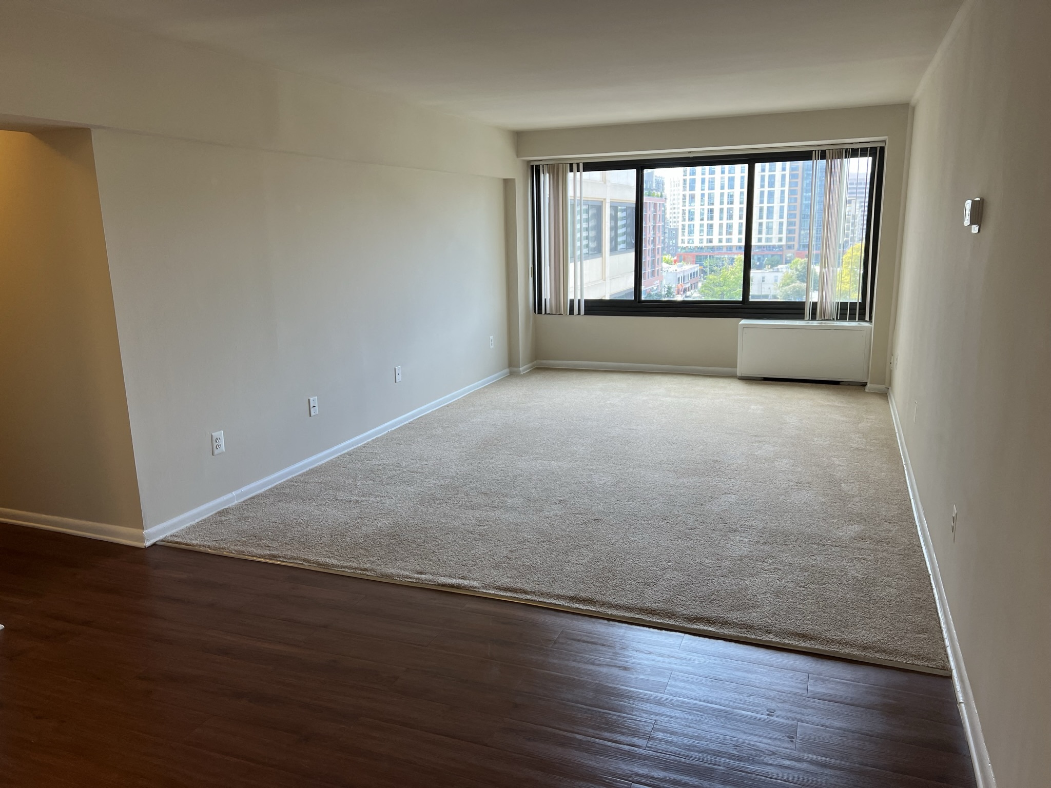 Silver Spring Towers Image 10