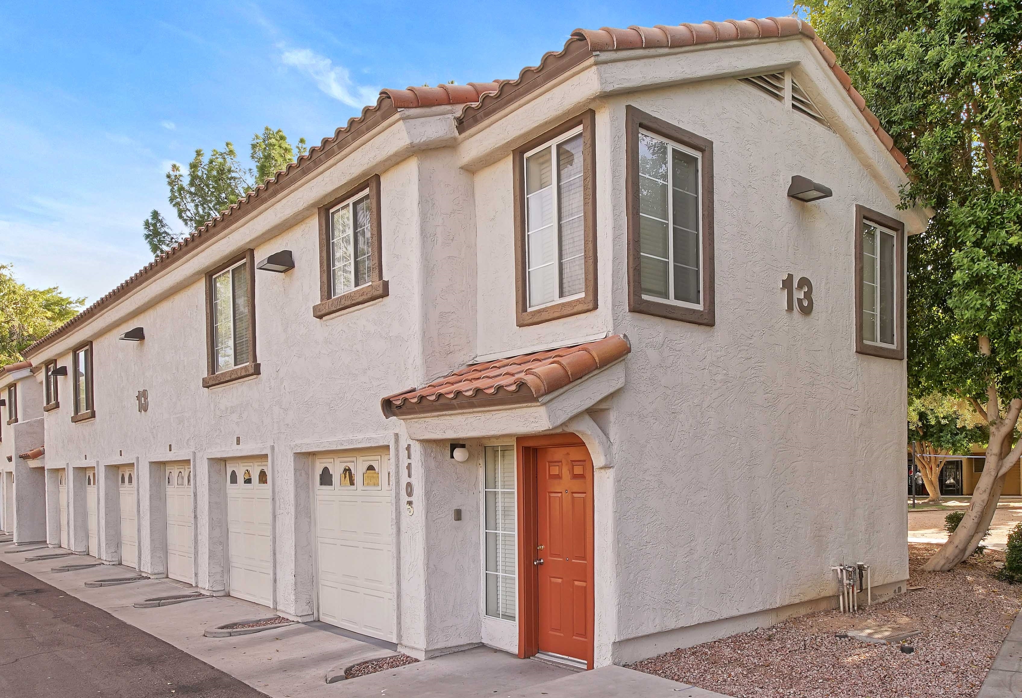 Sevilla Apartment Homes, Tempe - (see pics & AVAIL)