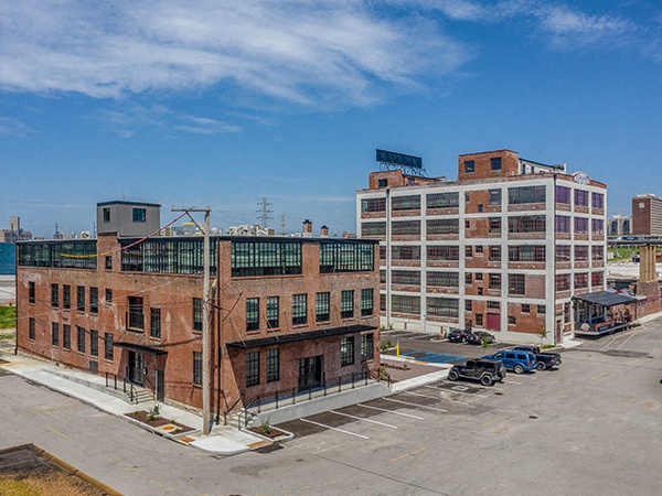 Steelcote Crossing and Lofts