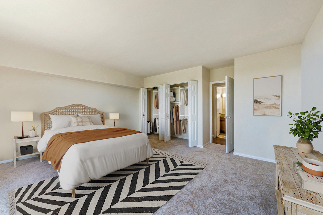 Silver Spring Towers Image 7