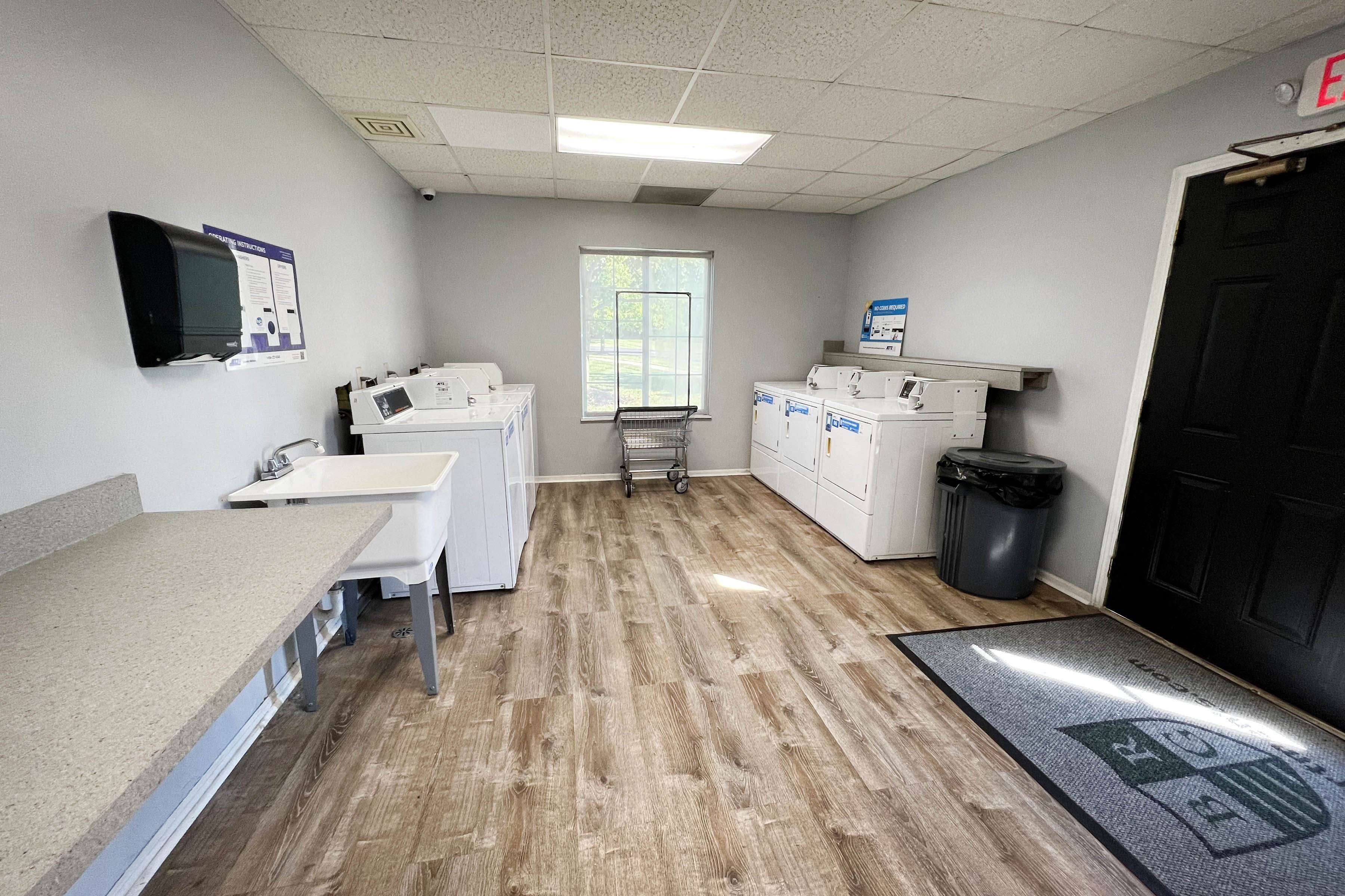 Eagle Crest Apartments Image 13