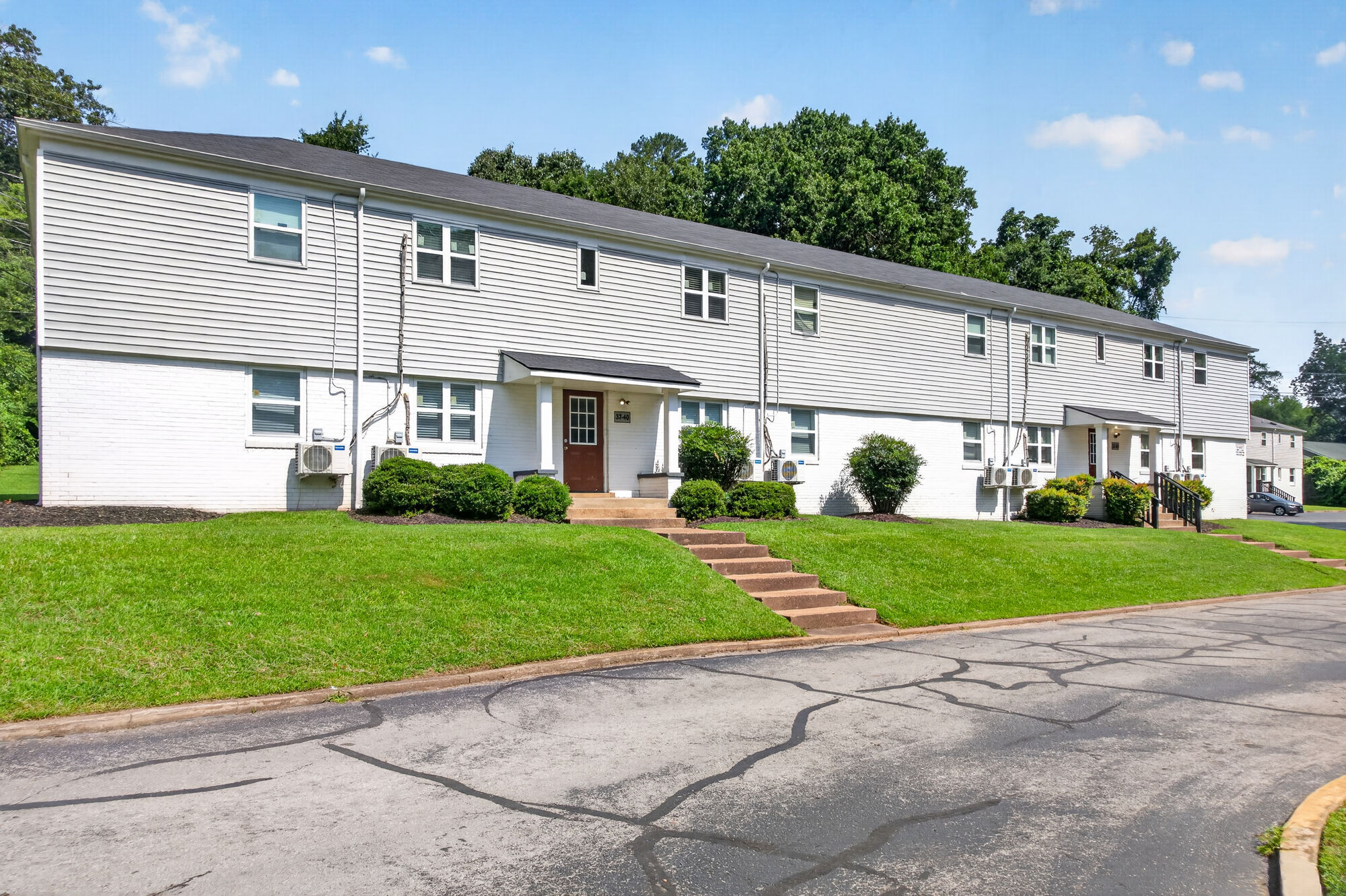 Ridgeside Flats Image 12