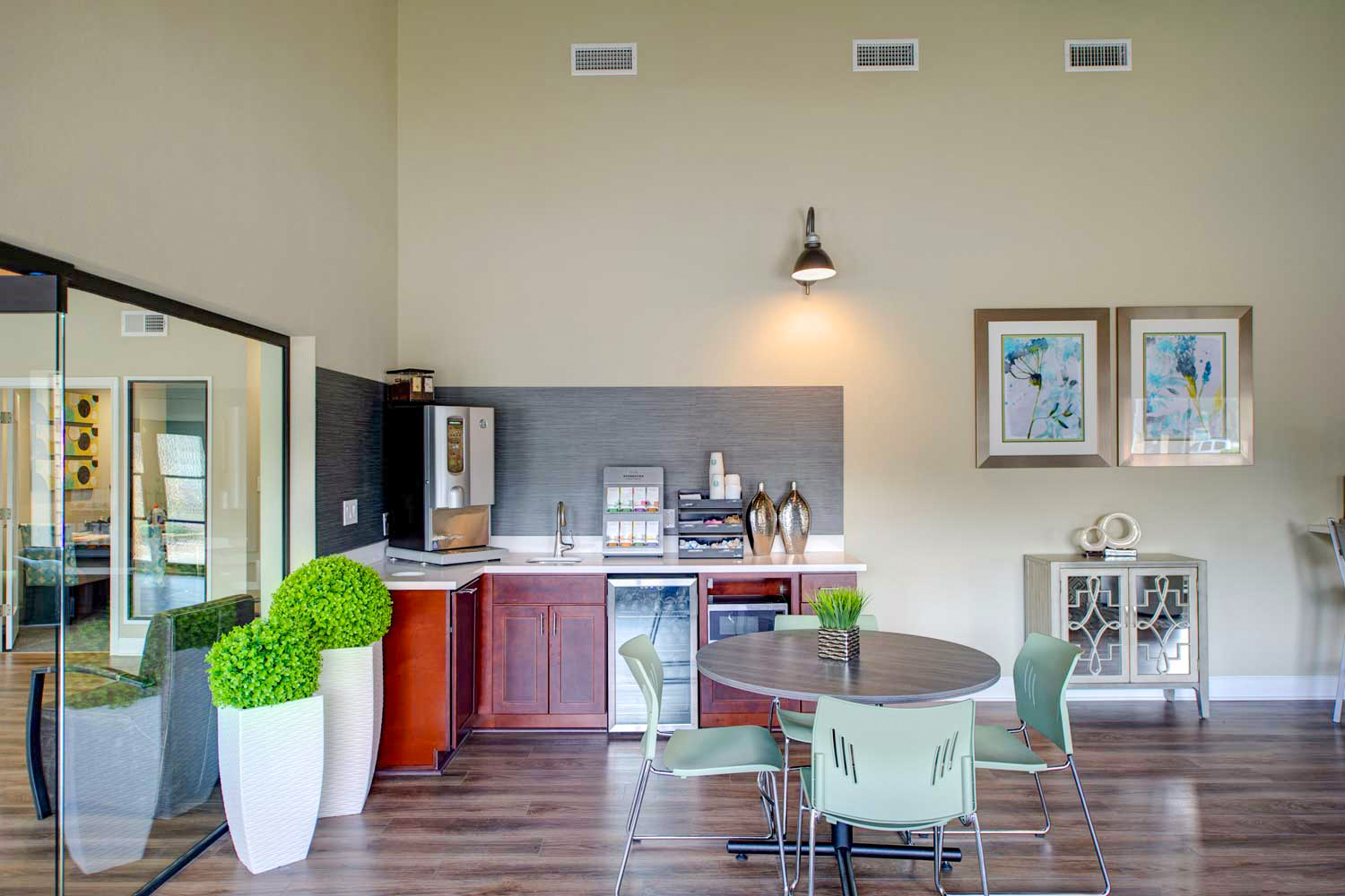 Resort Townhomes Image 4