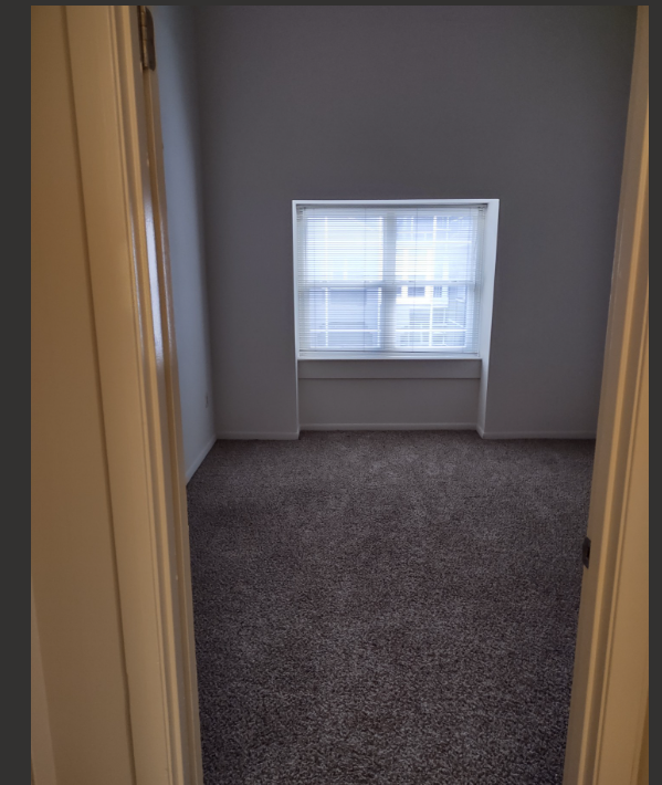 Marlboro Classic Apt & Redwood Square Image 61