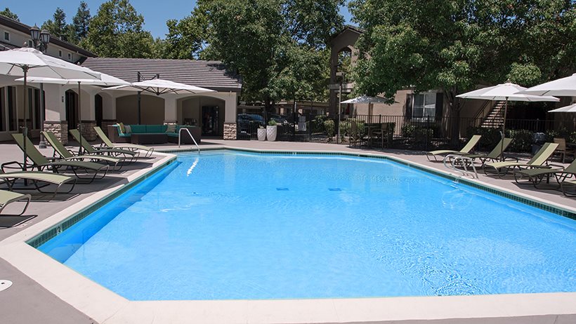 Lake Point Apartments Image 3