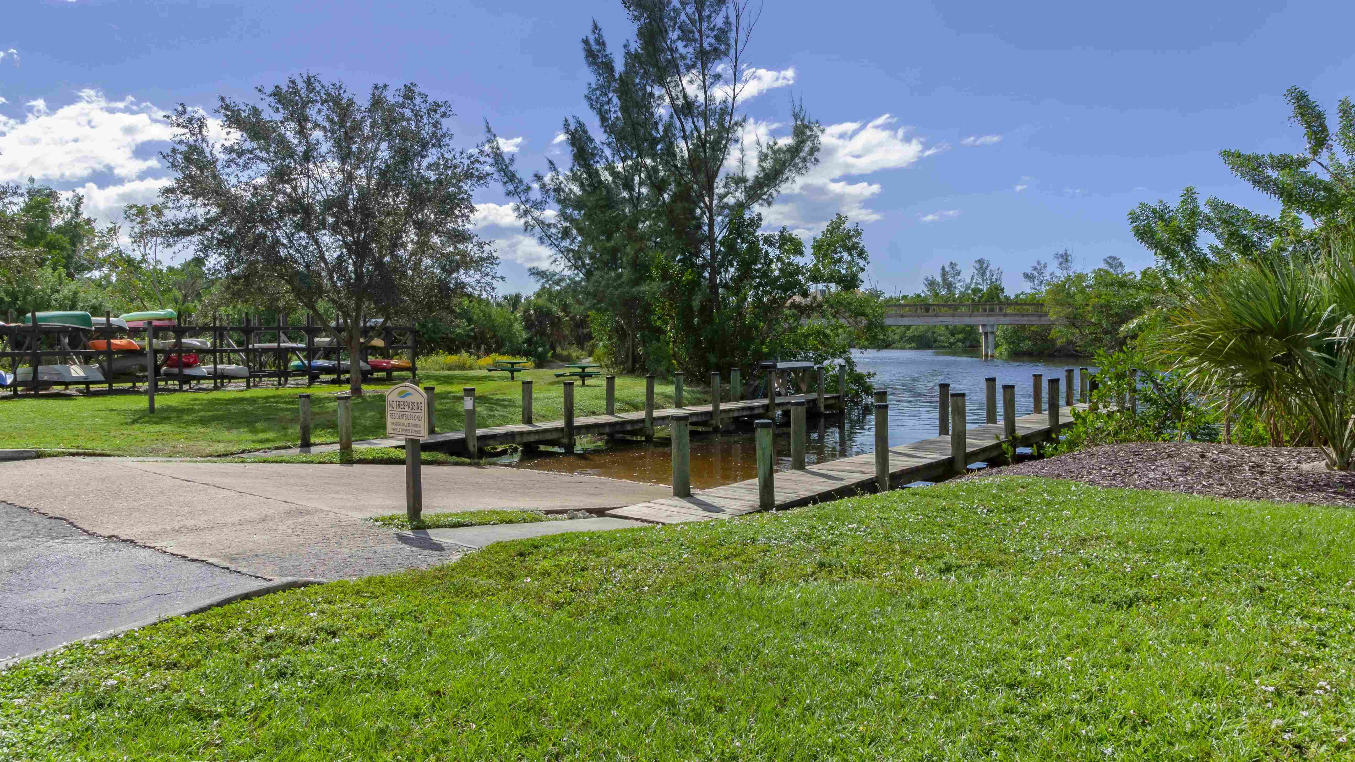 Embark on aquatic adventures with our boat ramp and complimentary kayaks. Seamless waterway access and endless aquatic thrills await residents at River Reach!