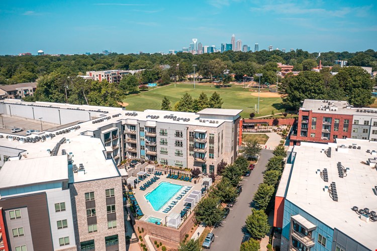 The Village at Commonwealth Image 28