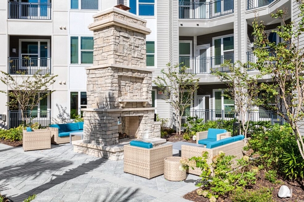 Allure on Parkway Image 35