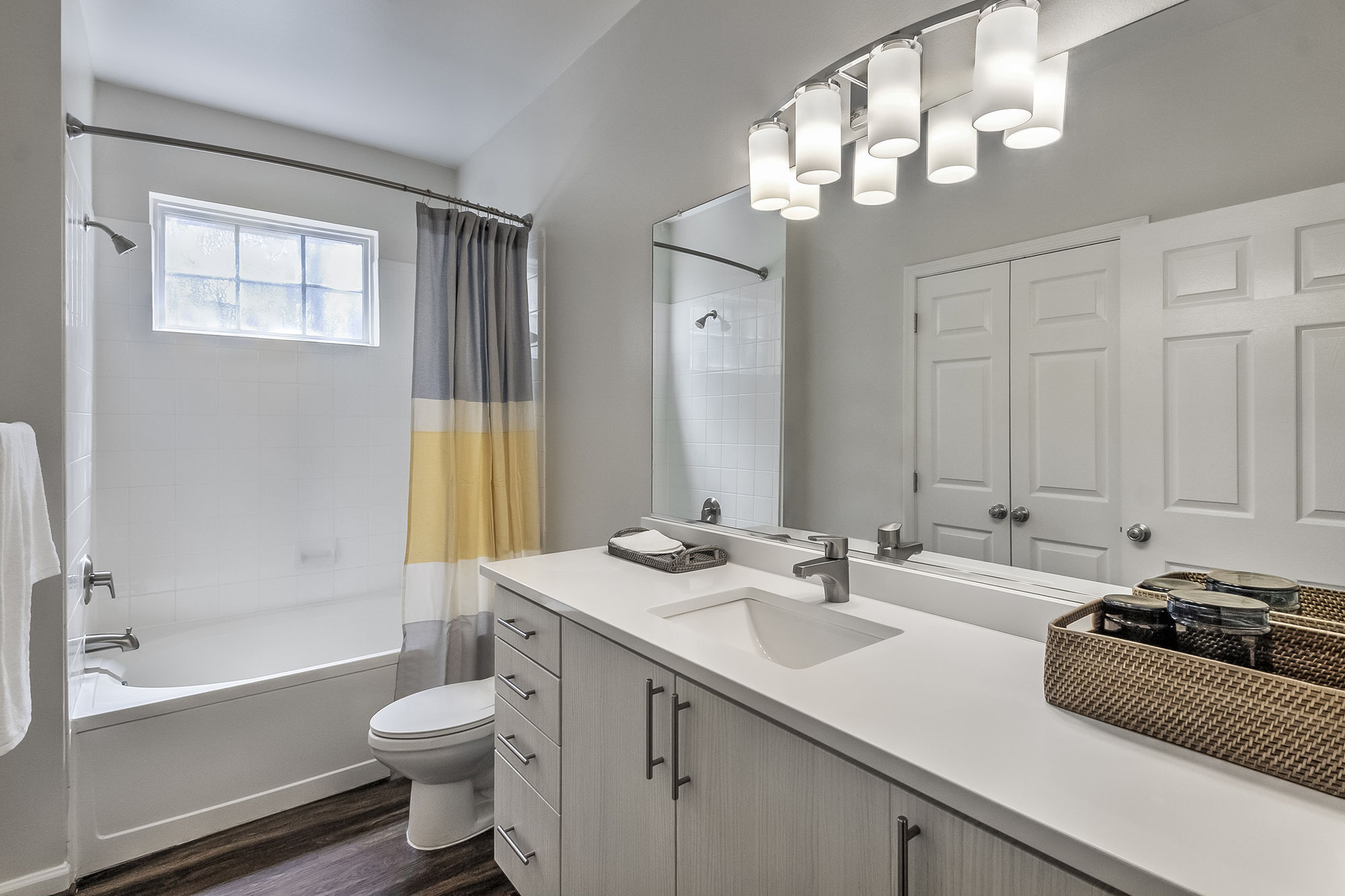 Camden Lansdowne Image 14