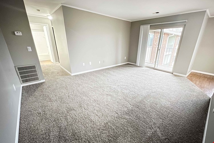 Sharondale Woods Apartments Image 19