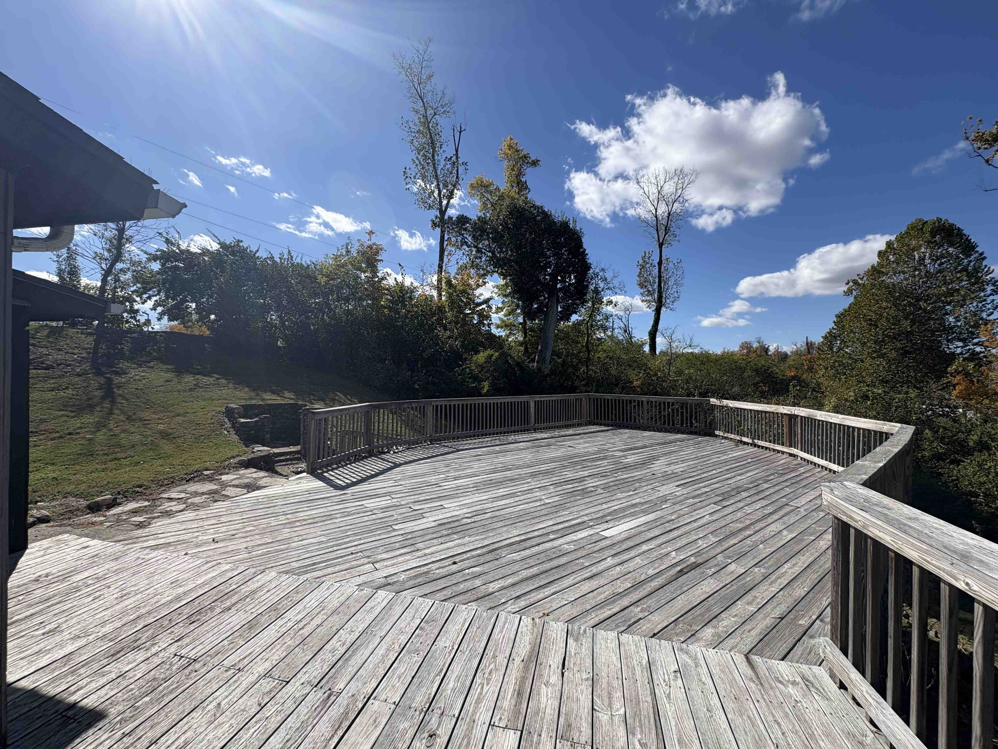 Rivers Edge Apartments and Townhomes Image 23