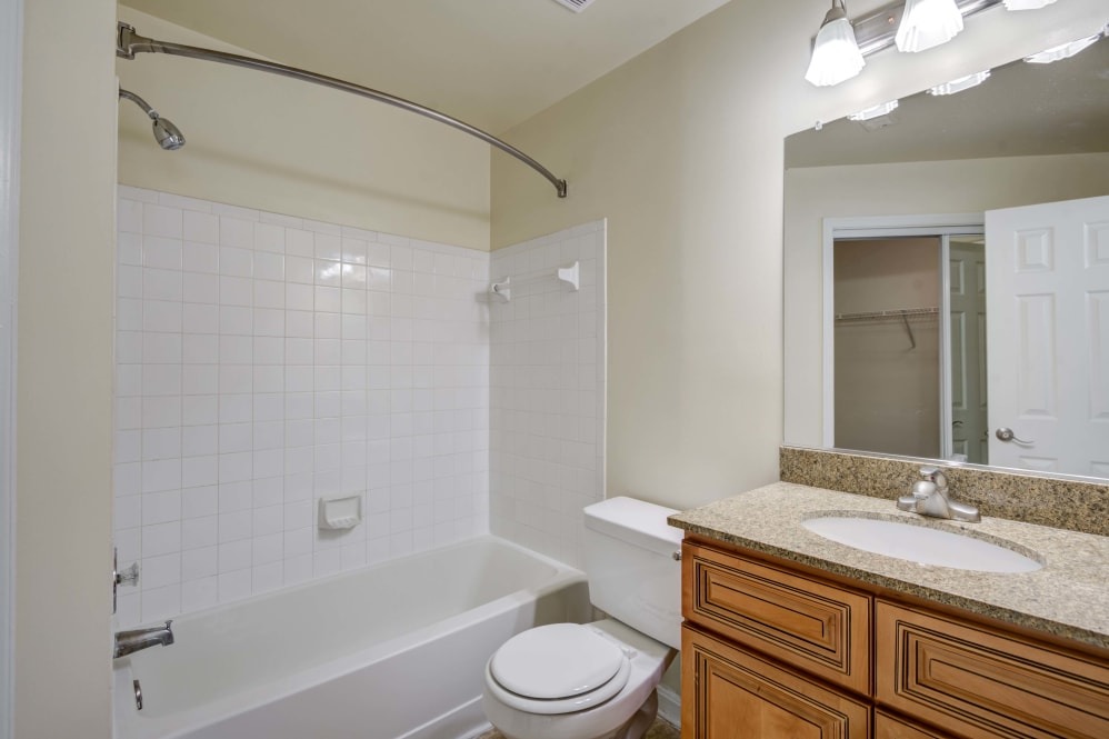 Abbotts Run Apartments  Image 10