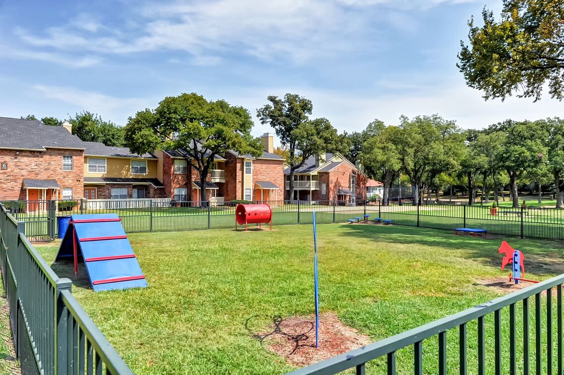 Tall Timbers Apartments Image 4