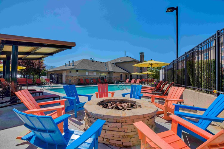 Meadowbrook Station Apartments Image 28