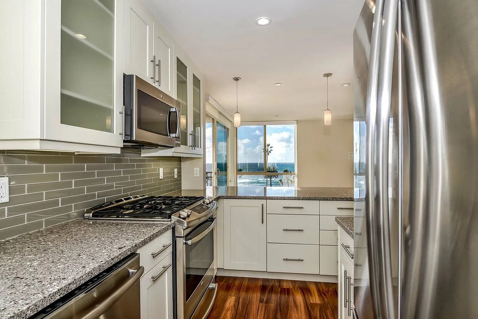 Ocean House on Prospect Apartment Homes Image 5