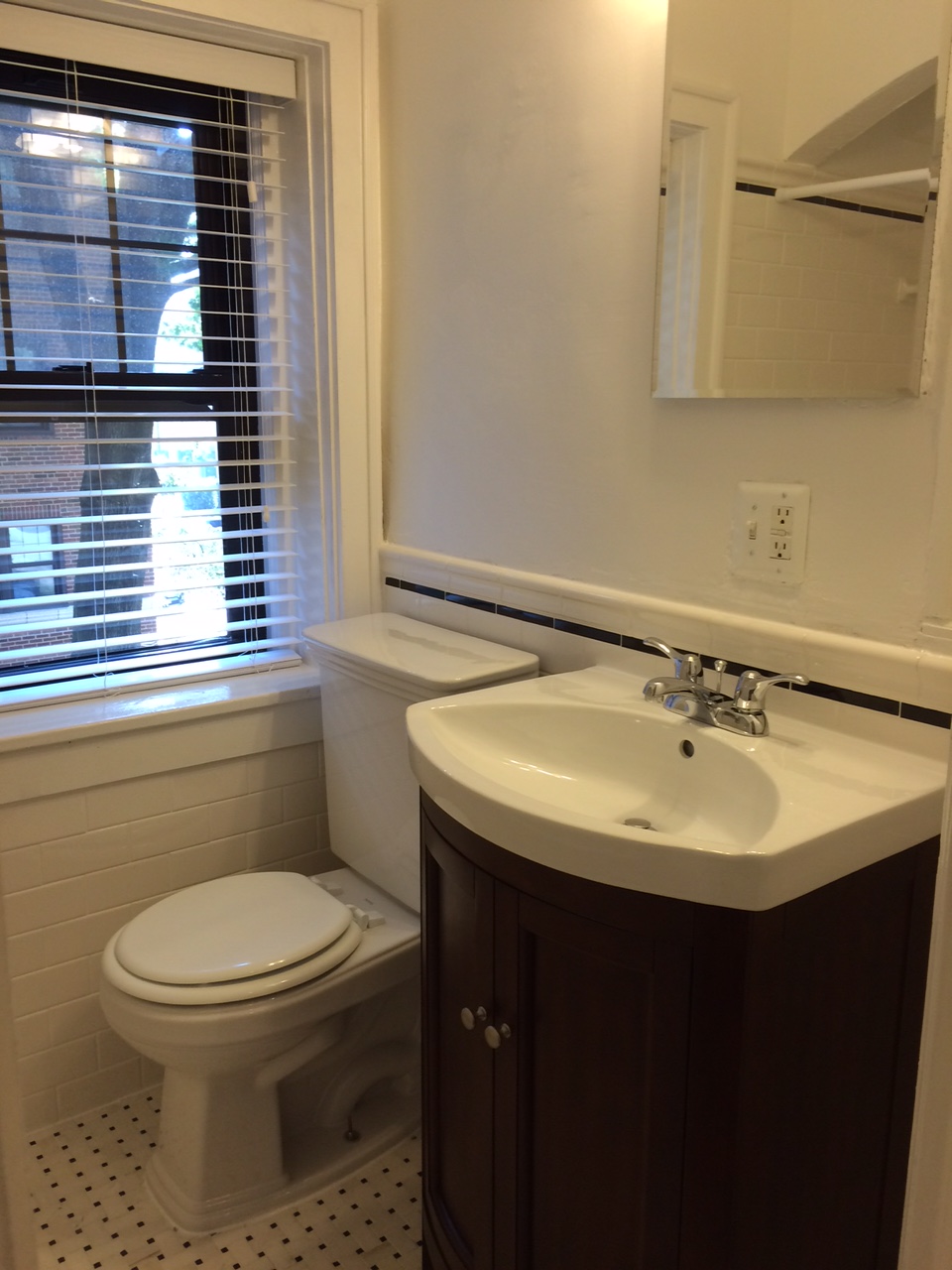 Plaza Apartment Center Image 20