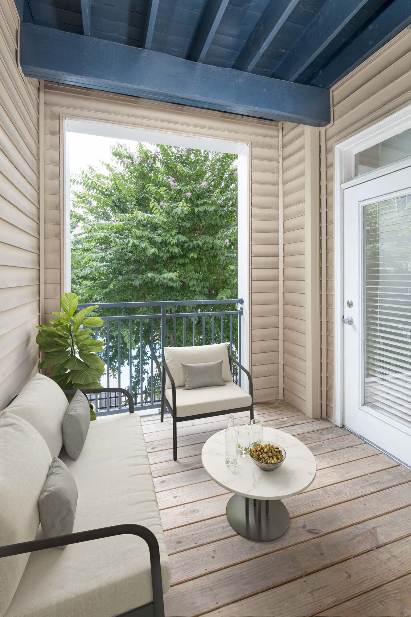 Camden Monument Place Image 13