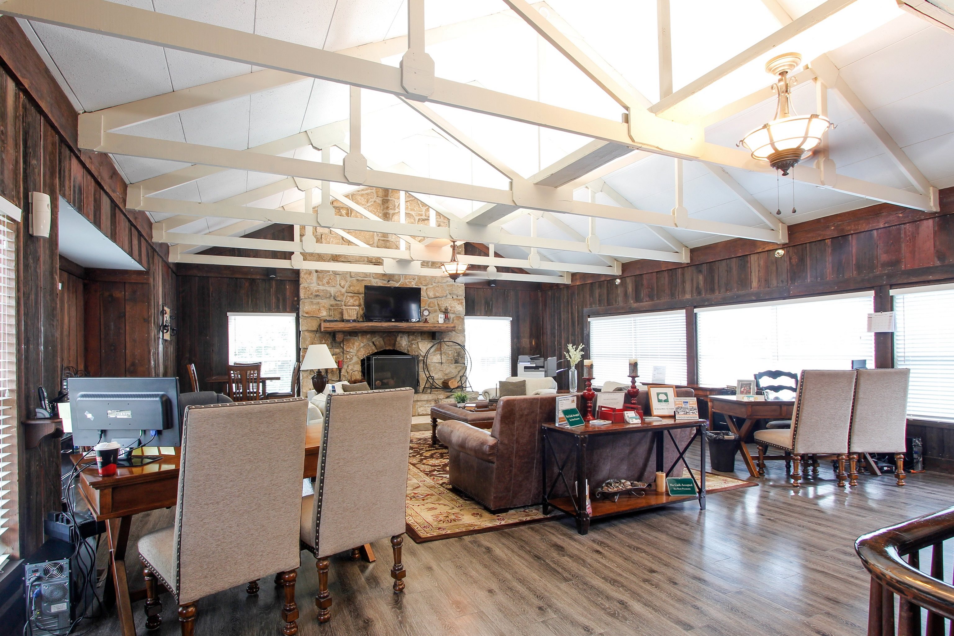 Greenmar Apartments Image 12