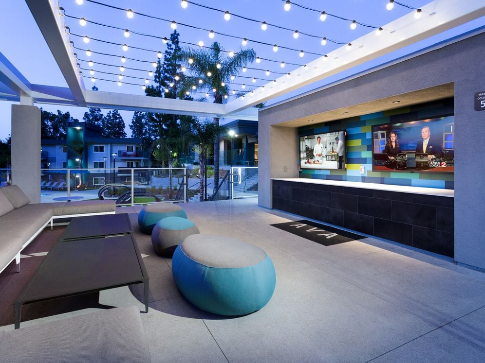 North Clubhouse outdoor lounge