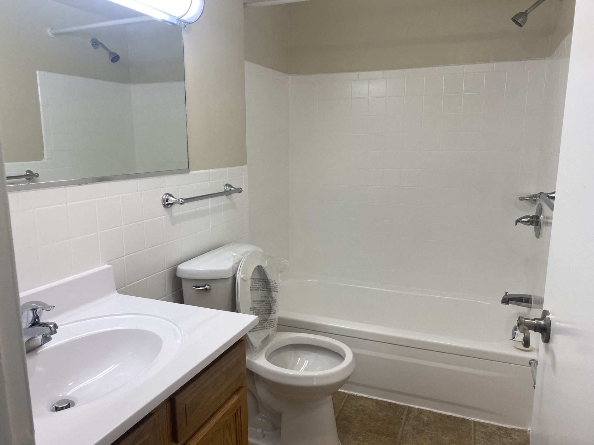 Silver Spring Towers Image 118