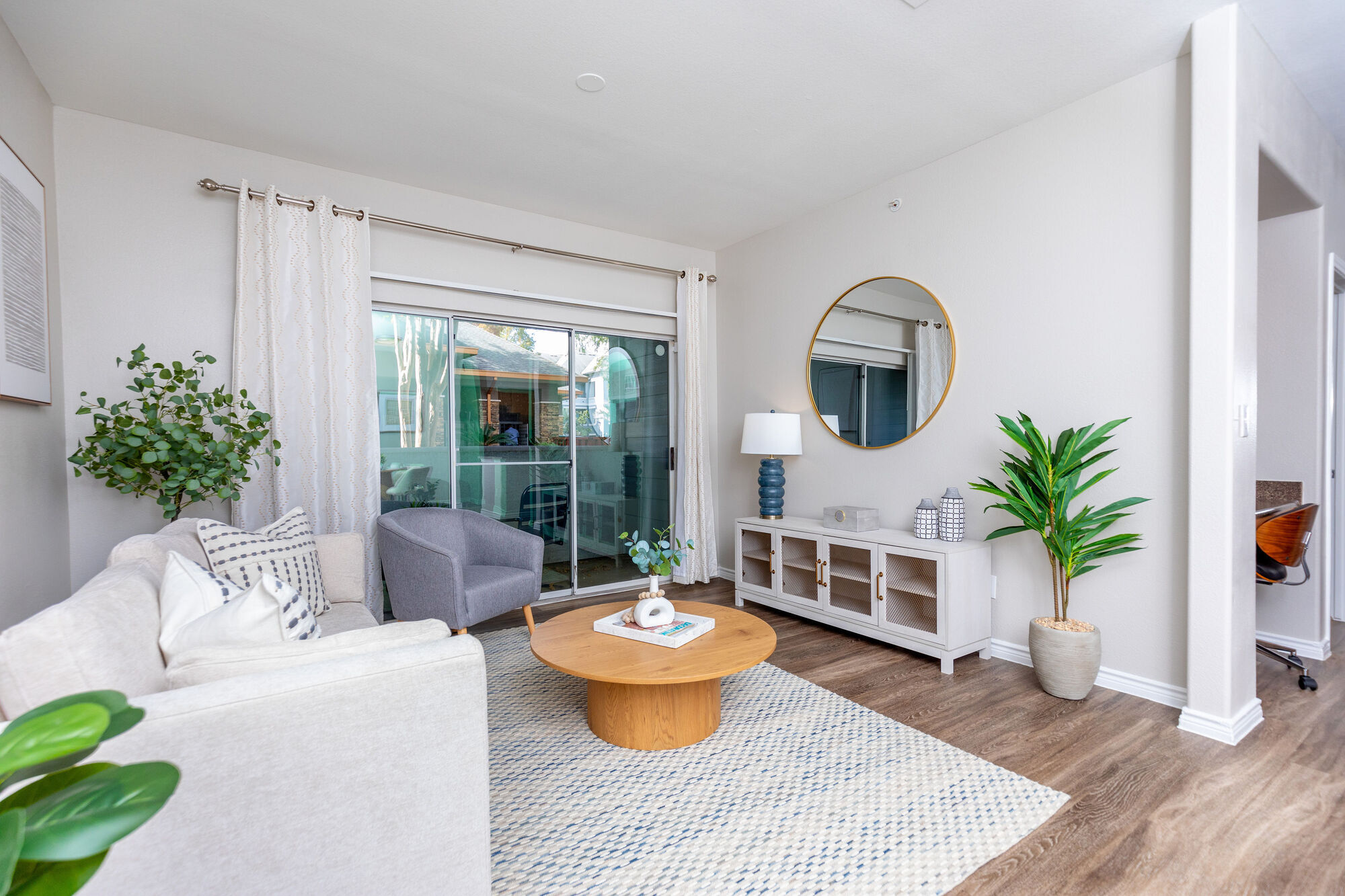 Mandalay At Shadow Lake apartments — community photo