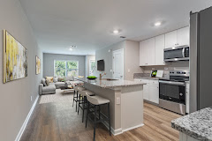 Waterside Townhomes at River City Image 1
