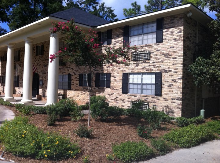 Park Regency Image 2