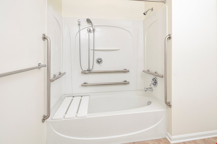 Wilson Pointe Senior Apartment Homes Image 9