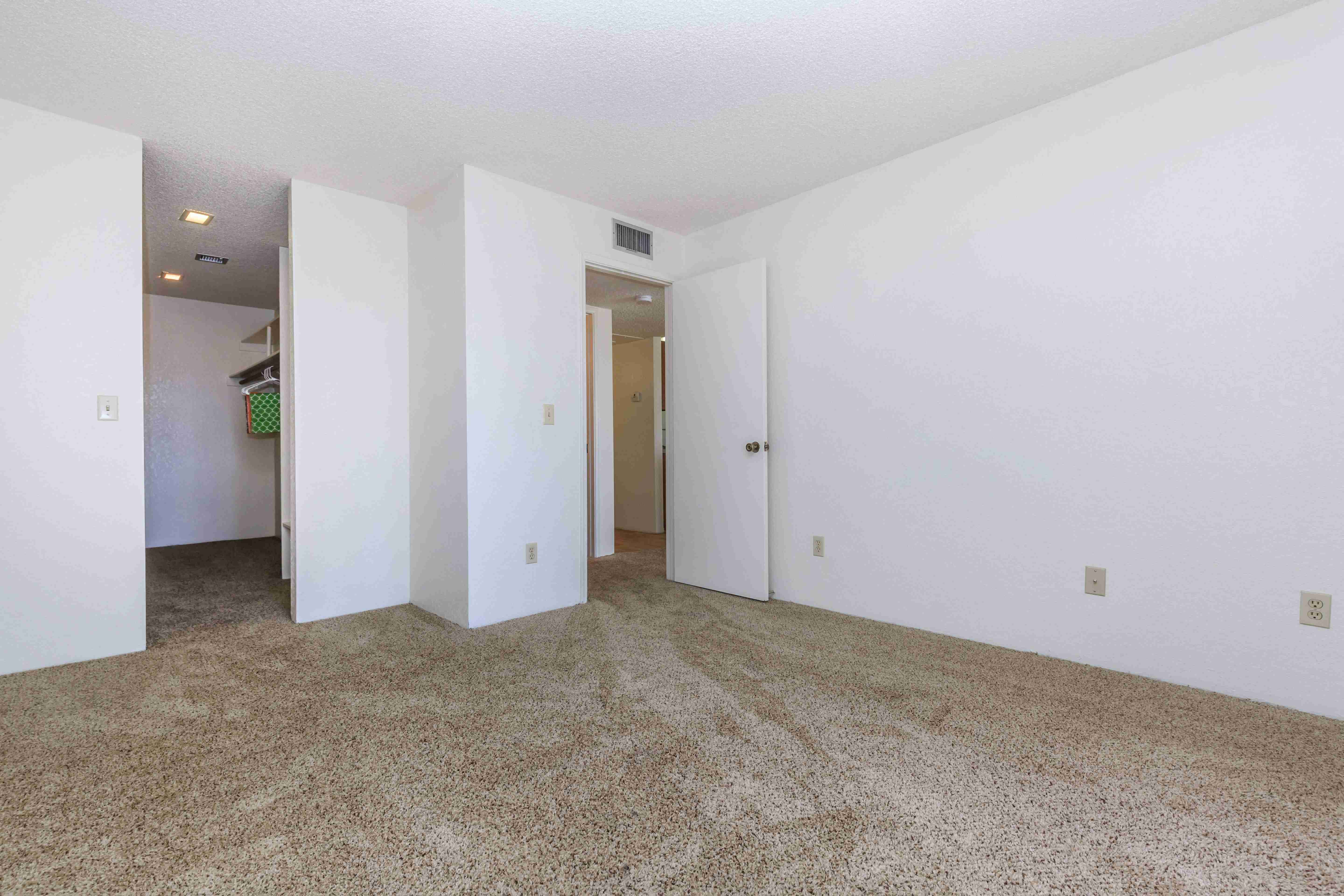 Carondelet Apartments Image 5
