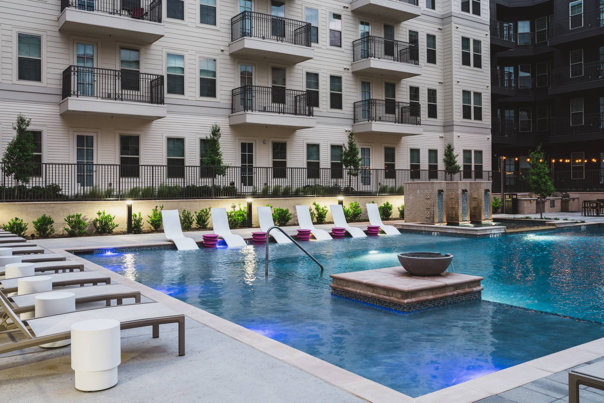 Modera Frisco Square Image 1