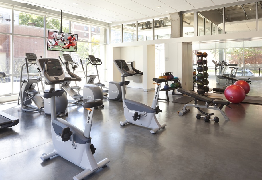 Nolo Living East (North Loop) Image 2