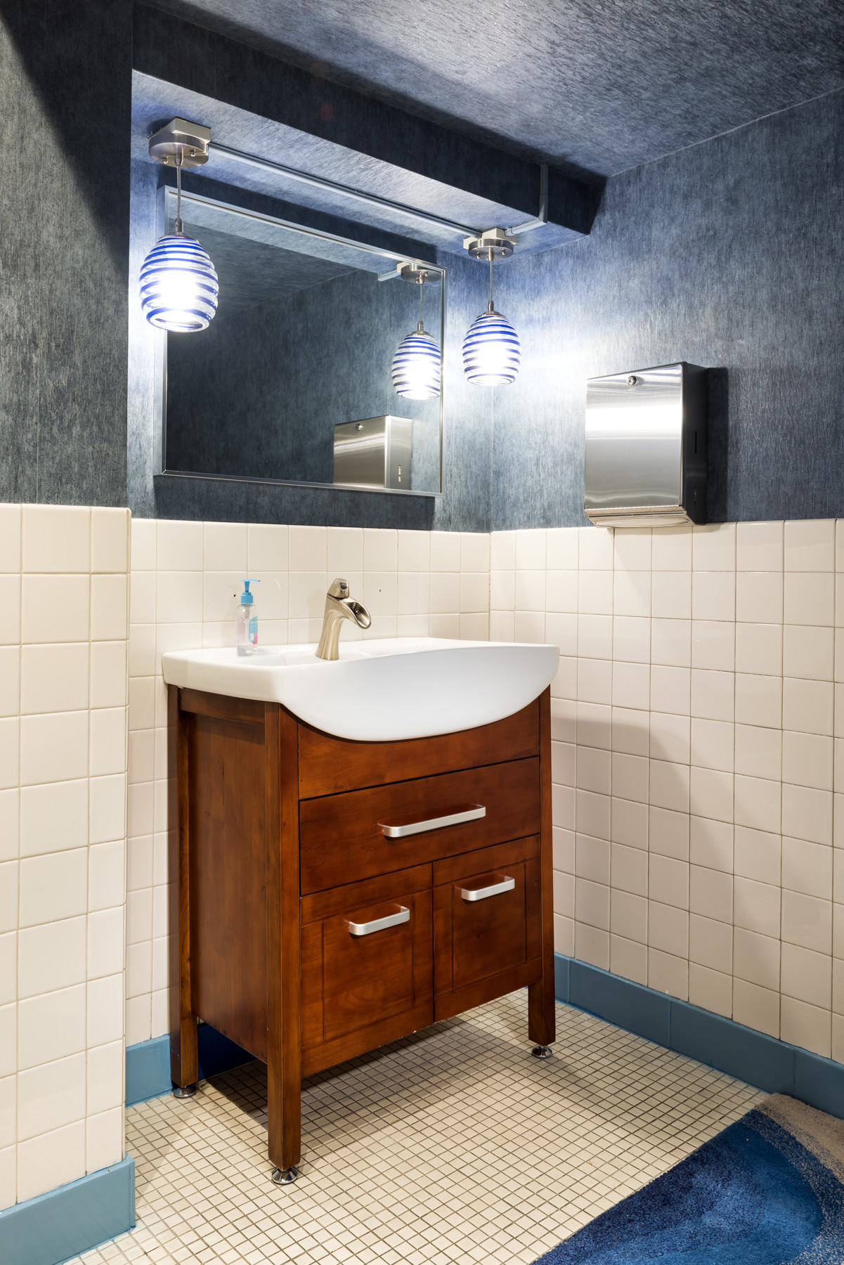 740 River Drive Image 21