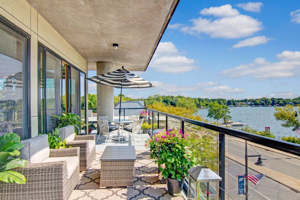 The Mist on Lake Minnetonka Image 15