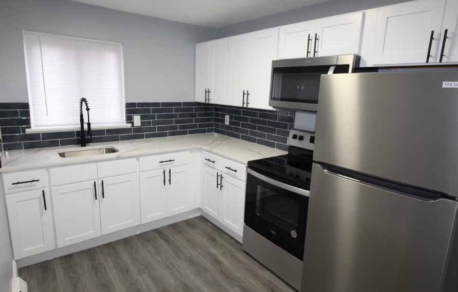 Stone Creek Apartments Image 3