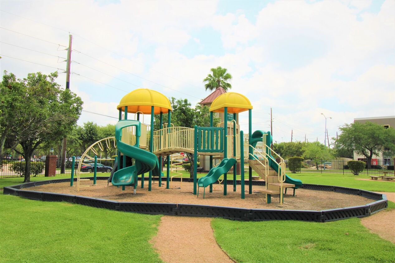 Fountain Park Image 3