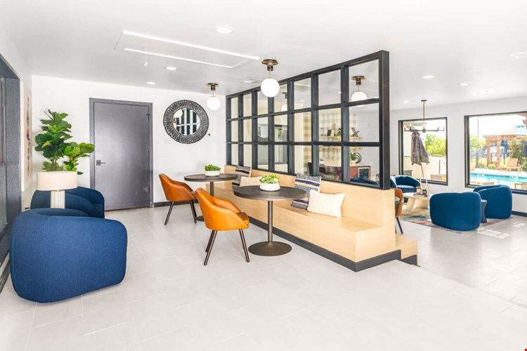 Decker Apartment Homes Image 12