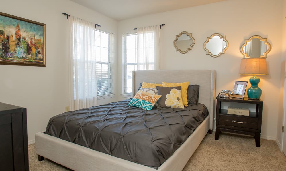 Crown Pointe Image 3